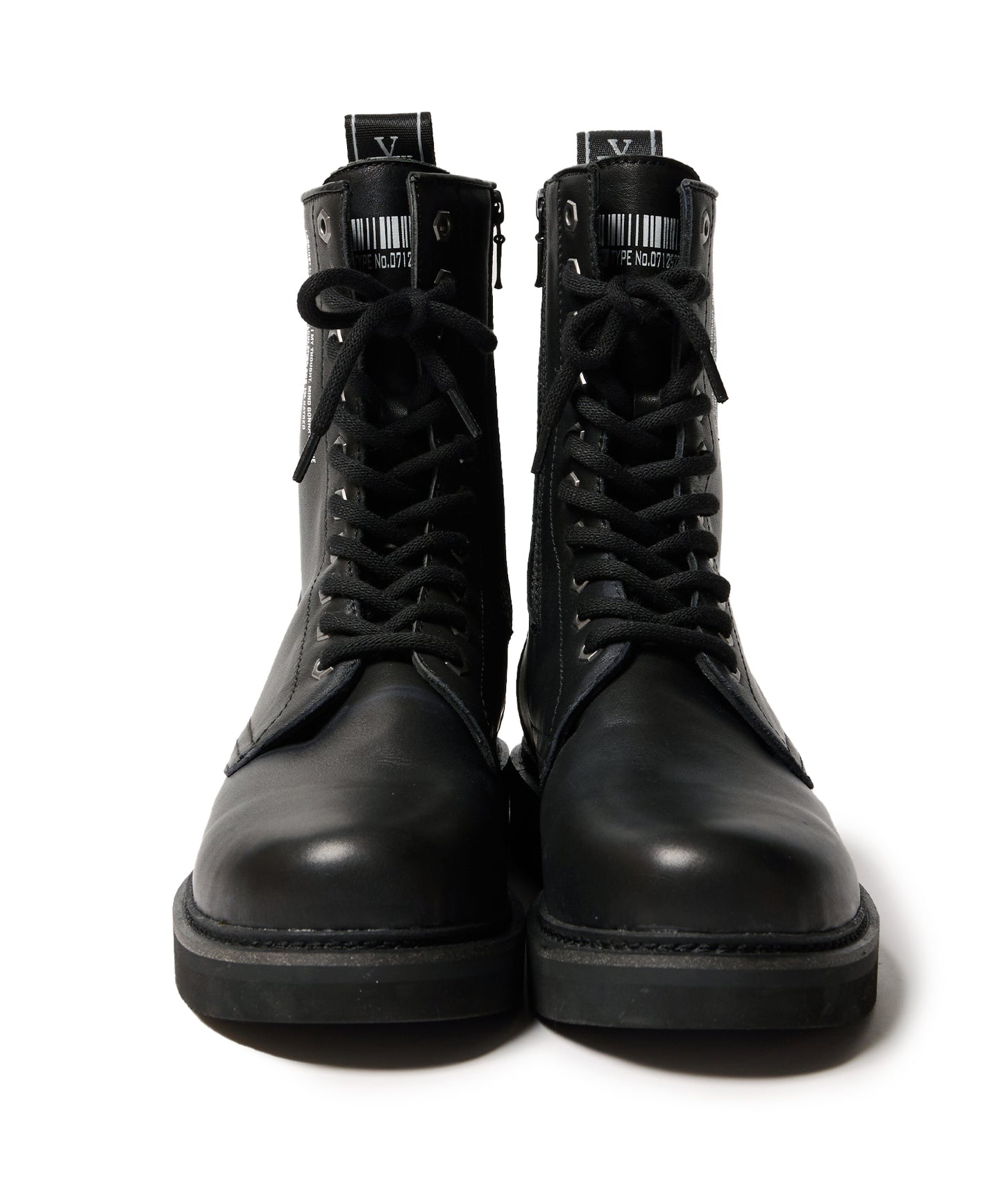 Dignified militaria boots